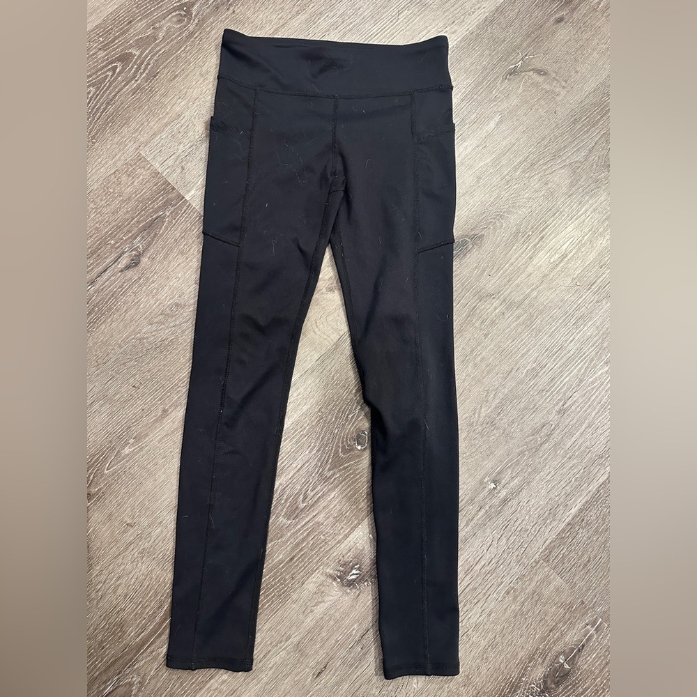 Girls 12 black threads for thought leggings with pocket